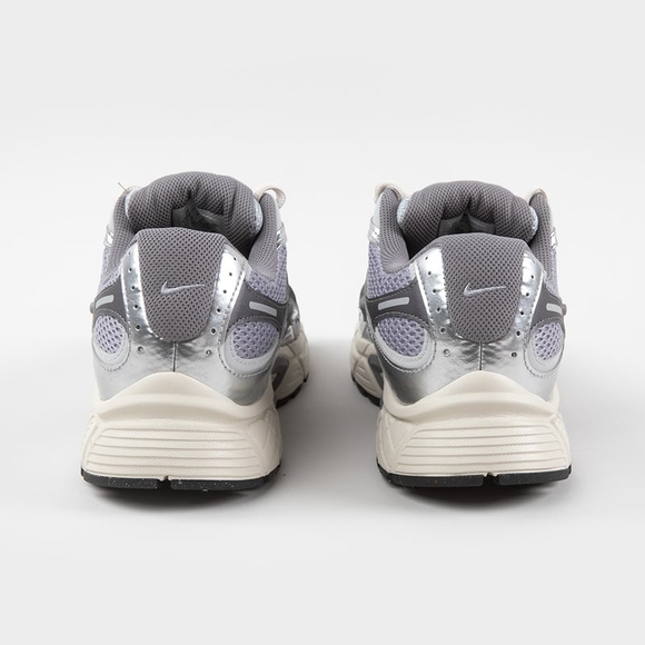 Men's Nike V5 RNR - Picture 5 of 7